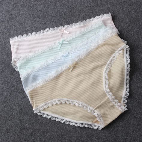 cotton panties with lace trim